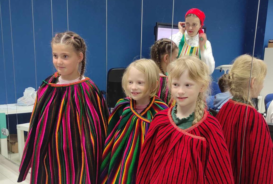 Folk integration workshops for foreign children with the Pasiak Świętokrzyski Foundation